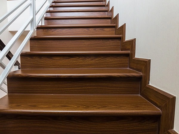 Bậc cầu thang nhựa giả gỗ KOSMOS-STAIR-HM - Ảnh 4